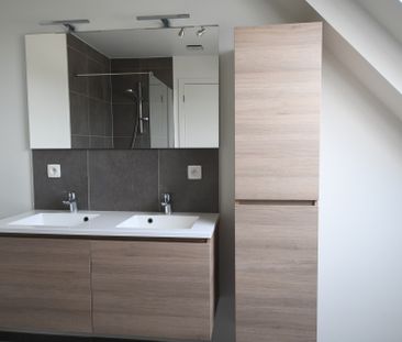 Duplexappartement met 3 slaapkamers en 2 parkeerplaatsen - Photo 1