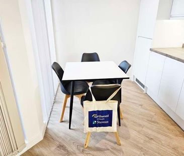 Hampton Place, Ashford, TN23 - Photo 3