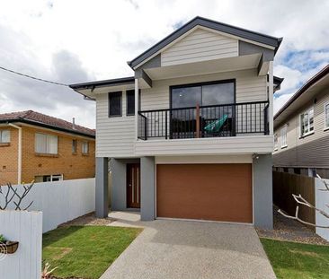 Modern Shared Living in Red Hill – Fully Furnished Rooms with All B... - Photo 4