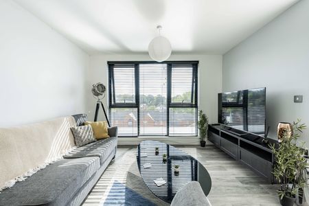 Prince Of Wales Road, Norwich - Photo 2