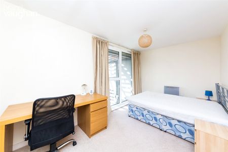 3 bedroom apartment to rent - Photo 4