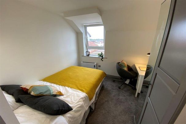 1 bedroom in a house share to rent - Photo 1