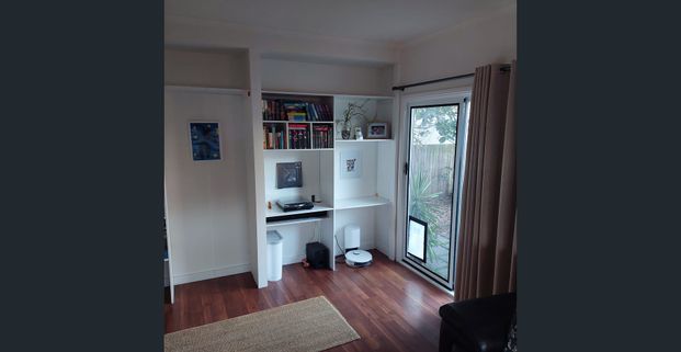 Renovated family home on large block - Photo 1