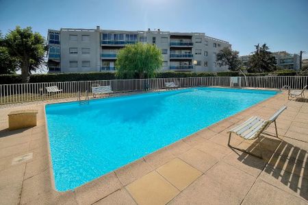 Location Appartement 3 pièces 69m² CAGNES SUR MER 06800 - Photo 5