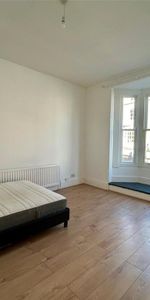 1 bedroom in a flat share to rent - Photo 4