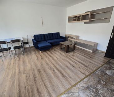 Apartament de inchiriat 3 camere Valea Lupului - Photo 1