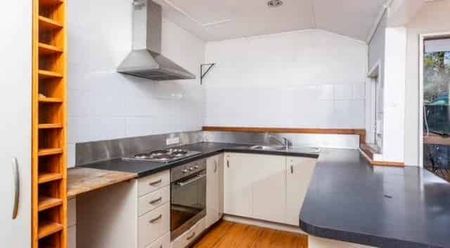 Two bedrooms with land - Photo 2