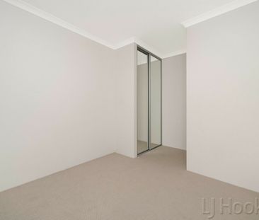 Near new seaside home - Photo 4