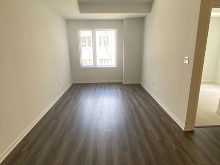 For Lease - 131 Honeycrisp Crescent Unit# TH223, Vaughan, Ontario - Photo 4