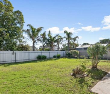31 Adrian Street, Christie Downs SA 5164 - Photo 6
