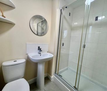 2 bedroom property to rent - Photo 6