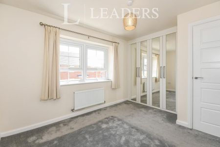 2 bedroom semi-detached house to rent - Photo 2