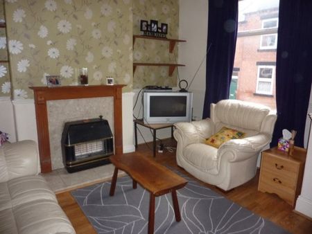 4 Bed - Burley Lodge Terrace, Hyde Park, Ls6 - Photo 2