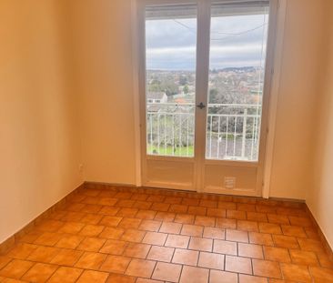 Location Appartement 2 pièces 51m² ANGOULEME 16000 - Photo 2