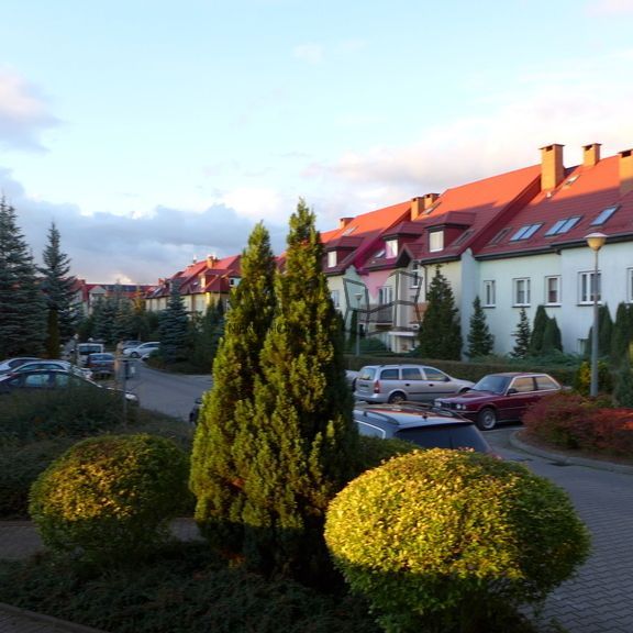 4 pokoje na wynajem - Zdjęcie 1