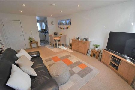 West Hill Drive, Dartford, DA1 - Photo 2