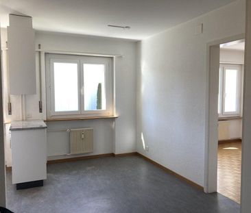 Geräumige und helle Wohnung - Photo 2