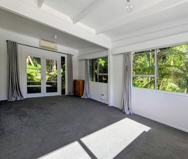 Property Management33A Valley Road, Titirangi - House for Rent - Photo 3