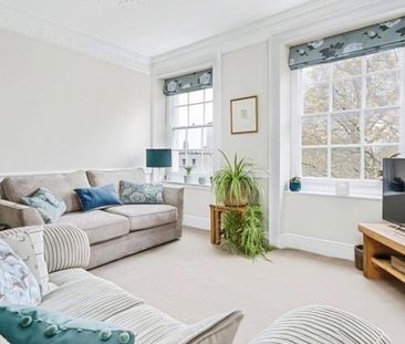 A beautifully presented furnished two-bedroom flat on sought-after ... - Photo 3