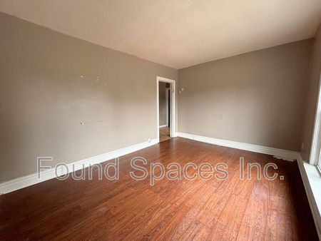 $1,749 / 3 br / 1 ba / 82 1/2 Grey st - Photo 2