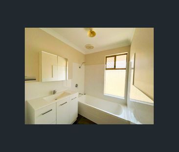 Peaceful & Renovated 3-Bedroom Home in a Quiet Complex - Photo 5