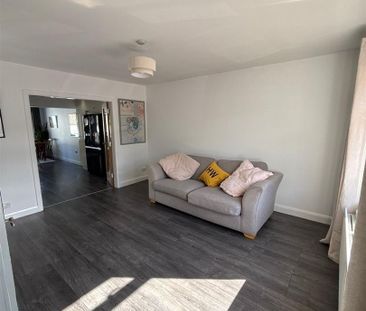 69 Moat Street, - Photo 6