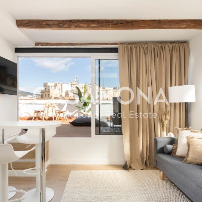 Stylish Studio with Private Terrace in Eixample - Photo 1