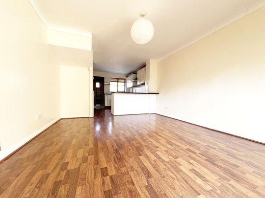 2 bedroom terraced house to rent - Photo 1