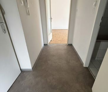 Singles aufgepasst! Sanierte, helle 1-Raum-Wohnung mit idealer Raum... - Photo 3