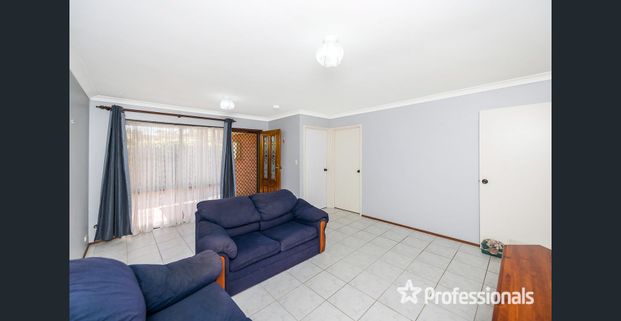 Charming 3-Bedroom Home in Heathridge - Photo 1