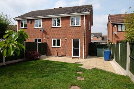 Suffolk Way, Tamworth, B78 - Photo 4