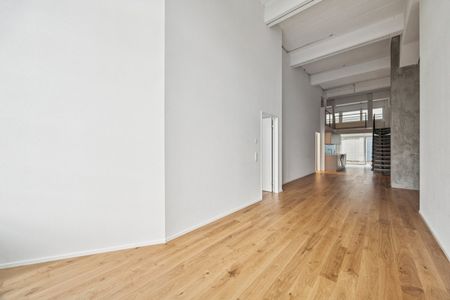 "Light, Space and Design – 3.5-Room Loft Apartment in New Building" - Photo 2