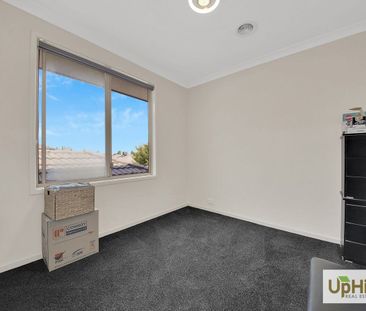 Modern Family Living in the Heart of Clyde North - Photo 5