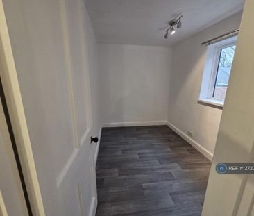 3 bedroom terraced house to rent - Photo 6