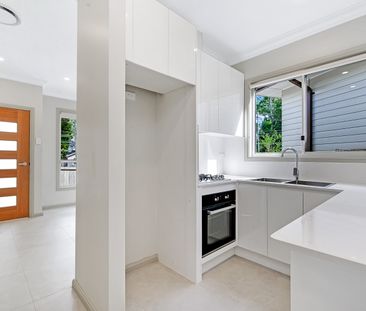 12A Huddart Avenue, Normanhurst NSW 2076 - House For Rent | Domain - Photo 2