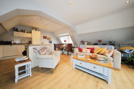 The Village, Kidderminster, Chaddesley Corbett - Photo 3