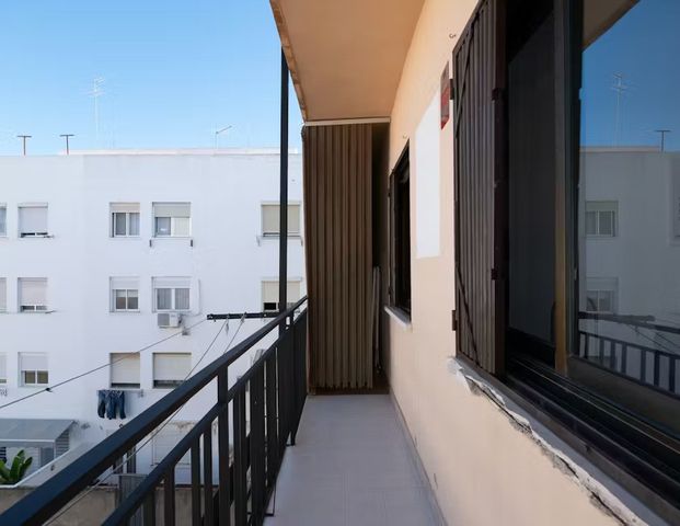 Carrer del Mestre Alberto Luz, Valencia, Valencian Community 46035 - Photo 1