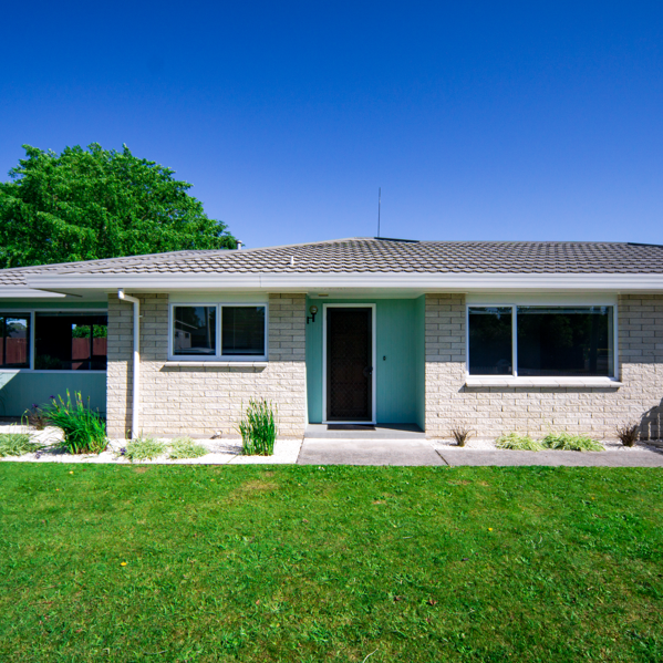 Charming Two-Bedroom Home - Photo 1