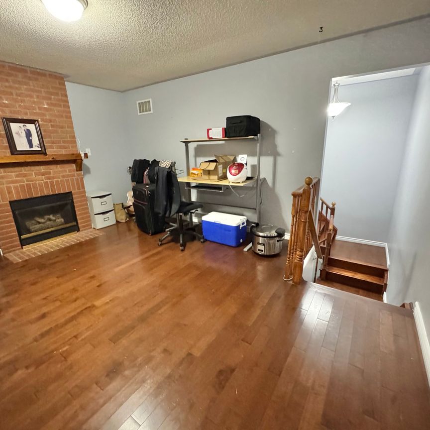 For Lease - 128 Jordan Drive, Orangeville, Ontario - Photo 1