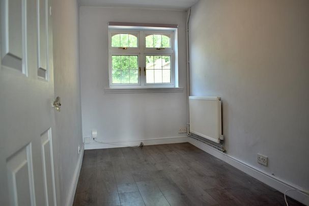 3 bedroom end of terrace house to rent - Photo 1