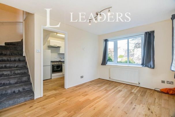 1 bedroom semi-detached house to rent - Photo 1