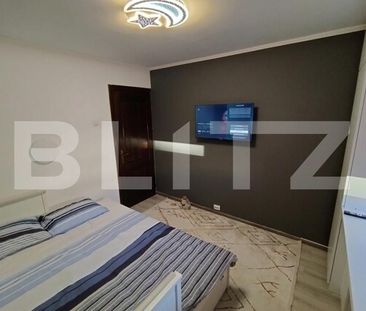 Apartament 3 camere, decomandat, Posta 1 Mai, etaj 3/4 - Photo 2