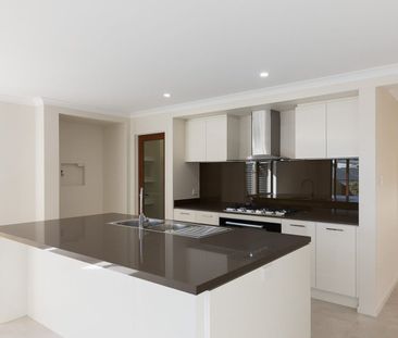 Beautiful Family Home with Space to Relax & Entertain - Photo 2