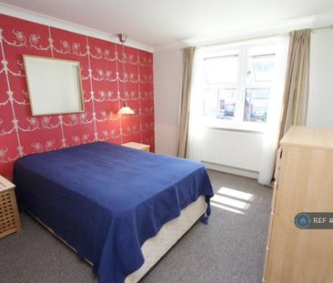 5 bedroom flat to rent - Photo 1