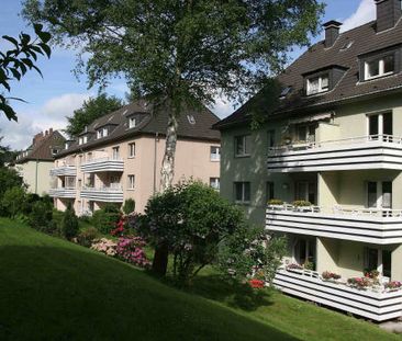 Gepflegte 3 1/2 Zimmer Wohnung mit BALKON / Oberes Wehringhausen - Photo 1