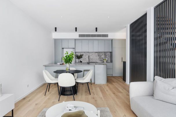 Brand New Townhouse with Rooftop Balcony - Prime Brunswick West Location - Photo 1