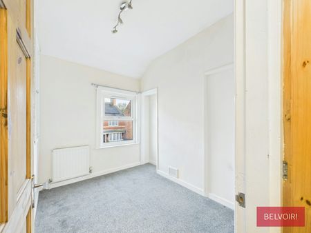 Semi-detached house to rent on - Photo 5