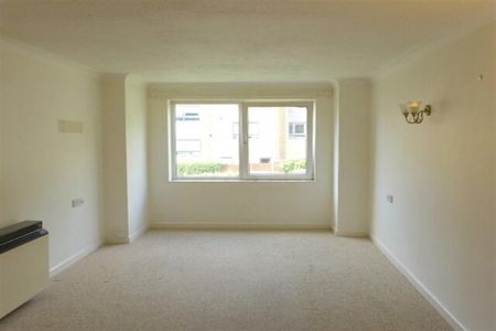 1 bedroom retirement property to rent - Photo 2