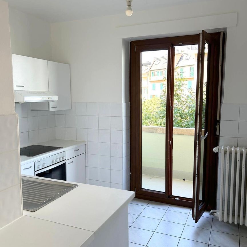 Charmant appartement traversant 3.5 pièces avec balcon - Photo 1