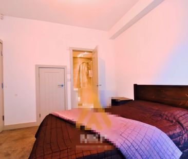 7 Bedroom 7 Bathroom - Photo 5